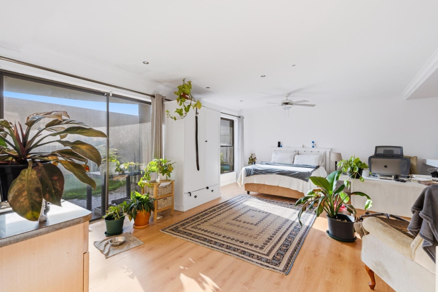 4 Bedroom Property for Sale in Fresnaye Western Cape